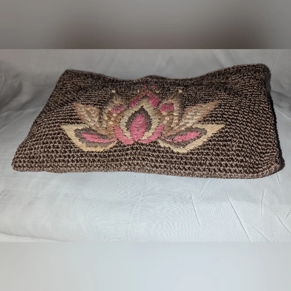 The Sak Linden Brown Hand Crochet Lotus Crossbodybag Clutch